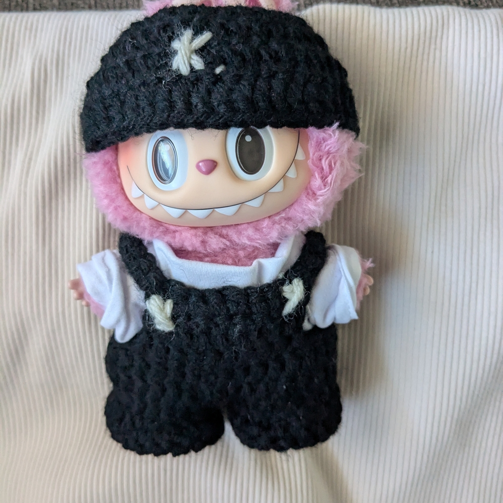 Knit Black Outfit For Plushy Toy